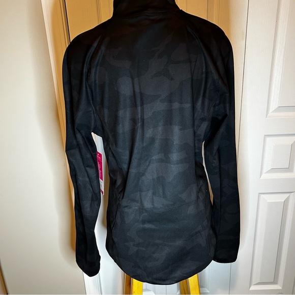 Yogalicious Camo Black Yoga Jacket - Picture 4 of 11